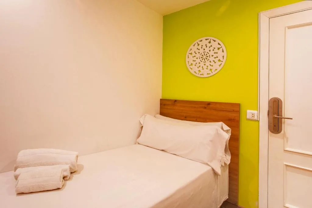 Habitación Individual Estándar con baño compartido — Pensión Centro