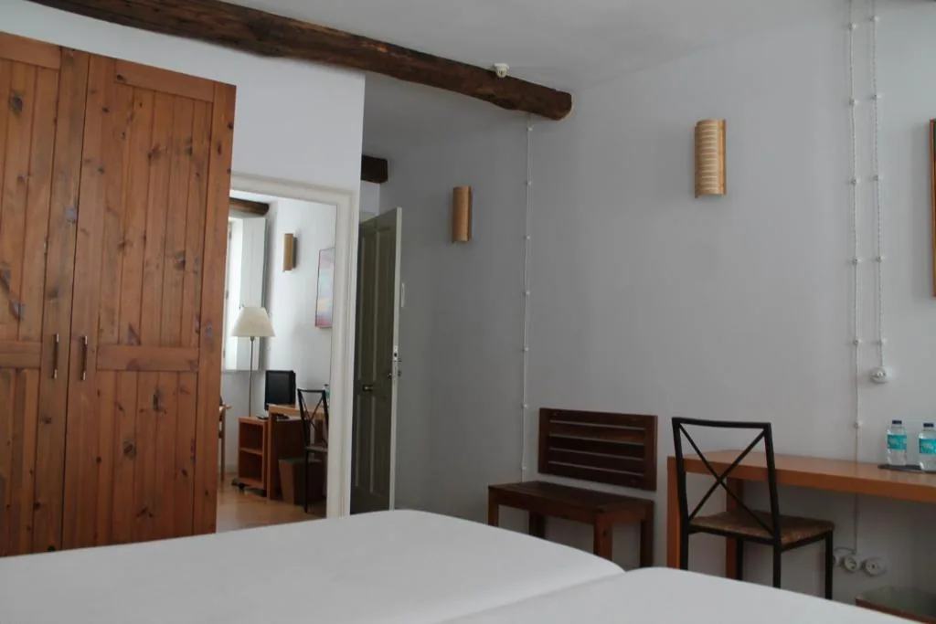 Habitación Doble con baño privado — Pensión con Encanto San Martiño Pinario