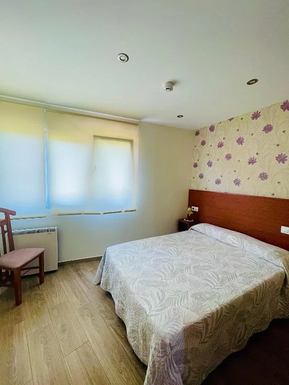 Habitación Doble Confort — Pensión Costiña