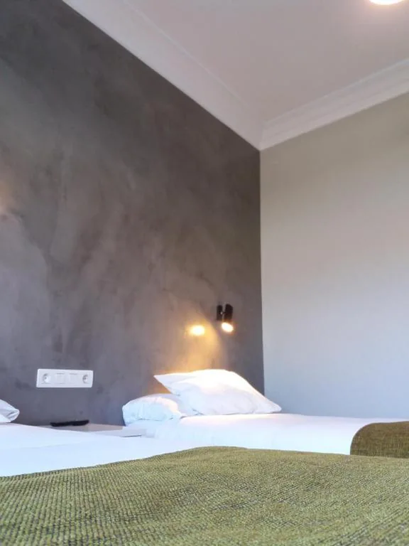 Quarto Duplo com casa de banho partilhada - 2 camas — Pensión Don Claudio