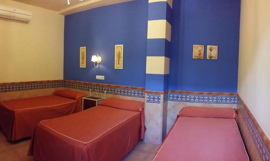 Quarto Triplo — Pension Doña Trinidad