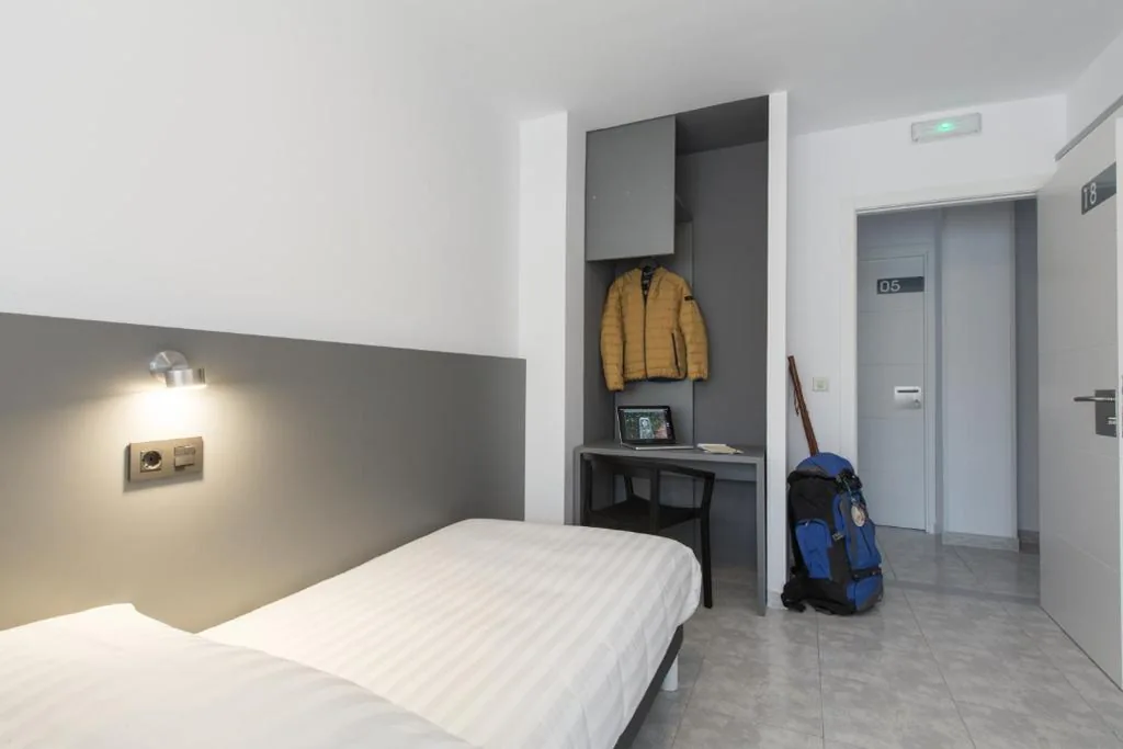 Chambre individuelle adaptée aux personnes à mobilité réduite — Pensión Dorotea