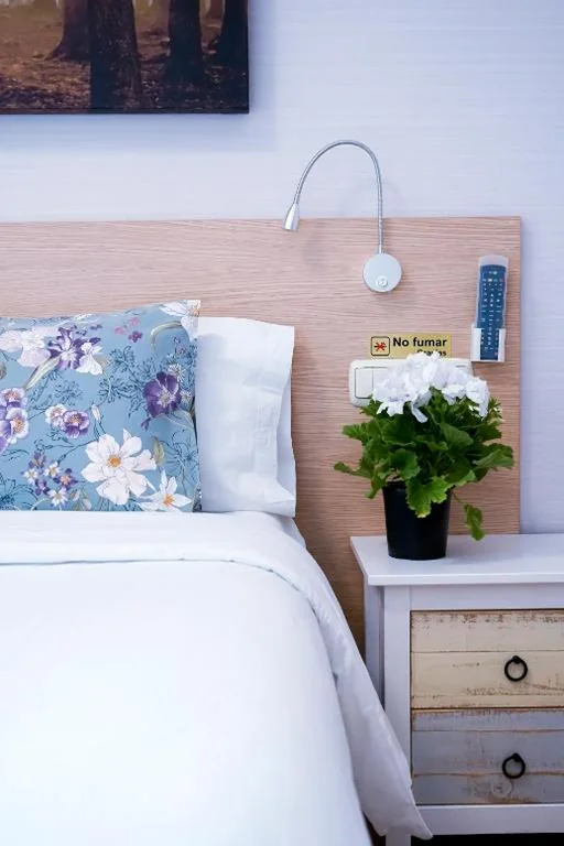 Habitación Doble con baño privado — Pensión Easo