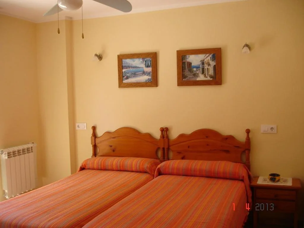 Habitación Doble con terraza - 1 o 2 camas — Pensión El Hidalgo