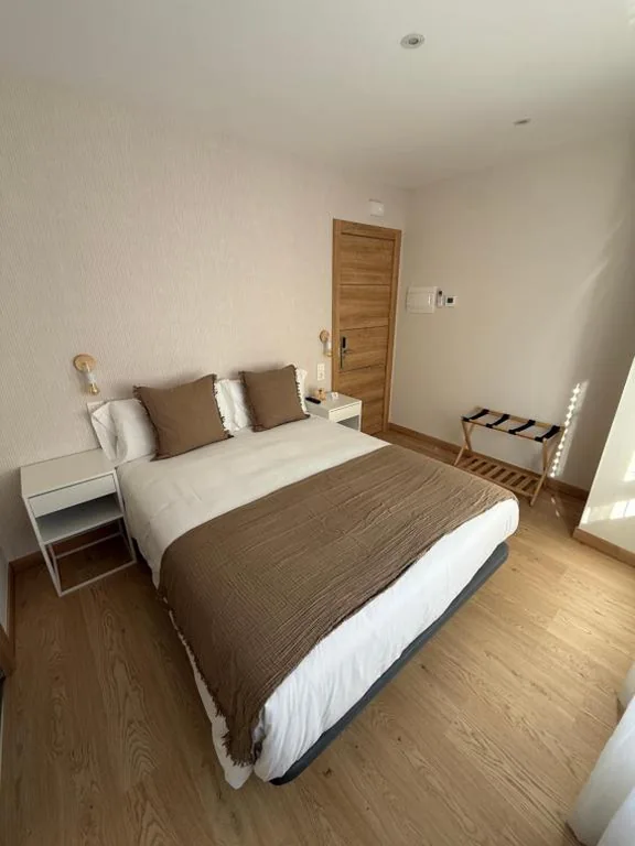 Double Room with Private Bathroom — Pensión el Horno REFORMADO
