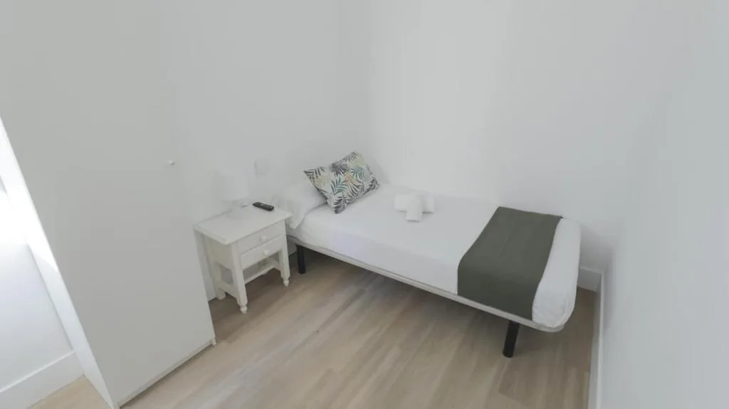 Camera singola con bagno condiviso — Pensión Estrella
