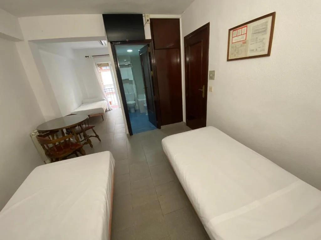 Chambre triple — Pensión Eurosol