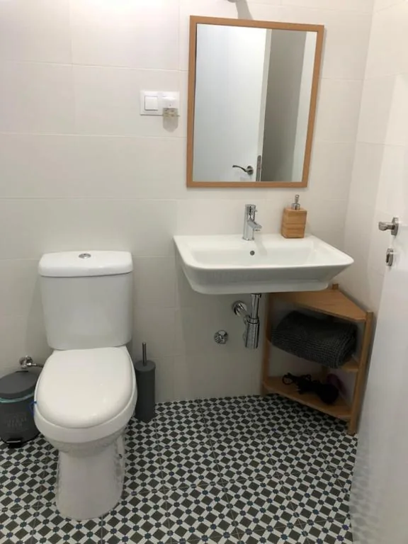 Standard-Doppelzimmer mit Gemeinschaftsbad — Pensión Fernández