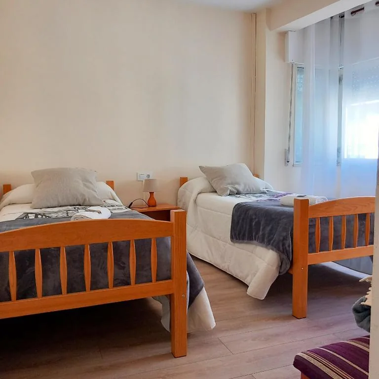 Chambre double - 2 lits — Pensión Fornos