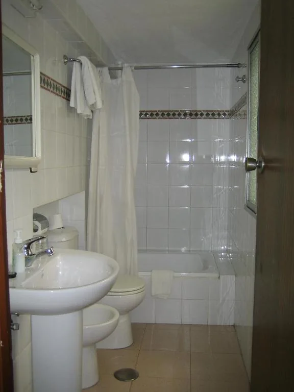 Doppelzimmer mit Gemeinschaftsbad — Pension Gala