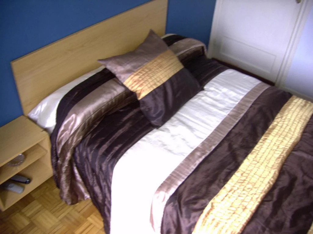 Habitación Doble Deluxe con ducha — Pensión Gema