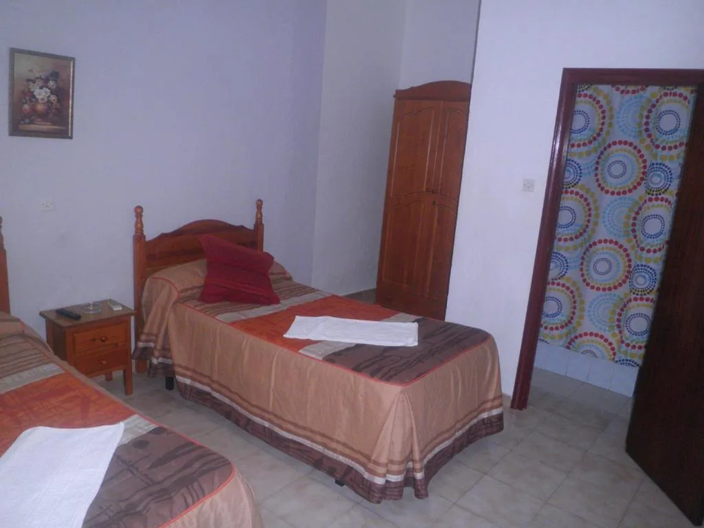 Budget Double Room — Pension Gran Plaza