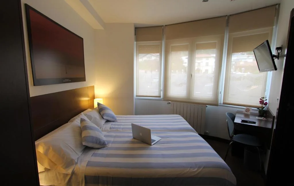 Quarto Duplo - 1 ou 2 camas — Pensión Grosen