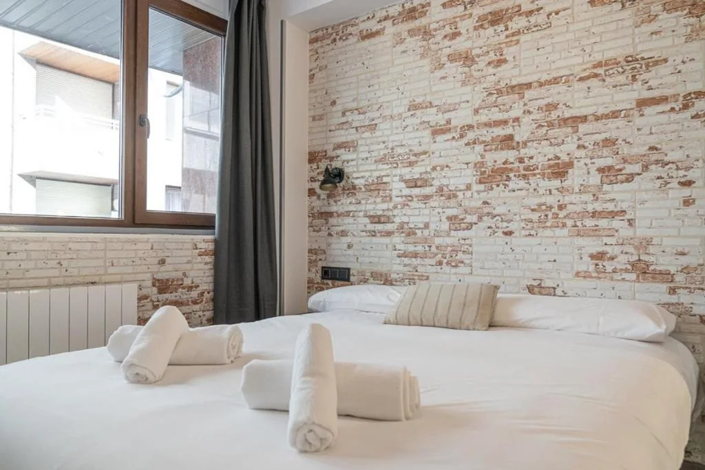 Doppelzimmer — Pension H30 SALCES Self check in Licencia HBI01292