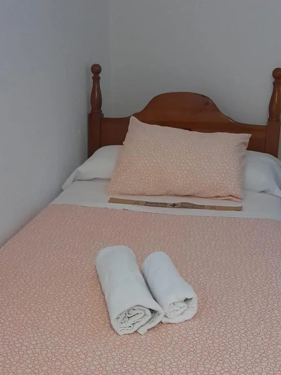 Habitación Doble - 1 o 2 camas — Pensión Hidalgo 2