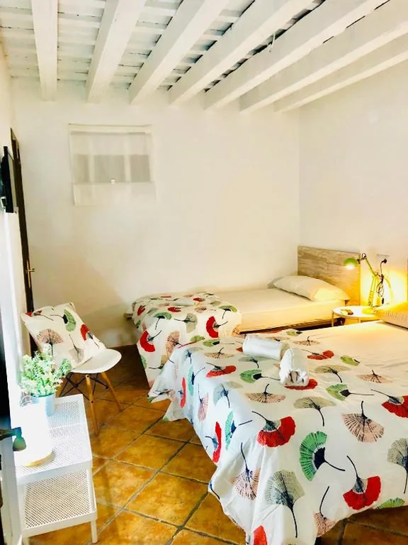 Habitación Doble con ducha - 2 camas — Pensión La Cantarera