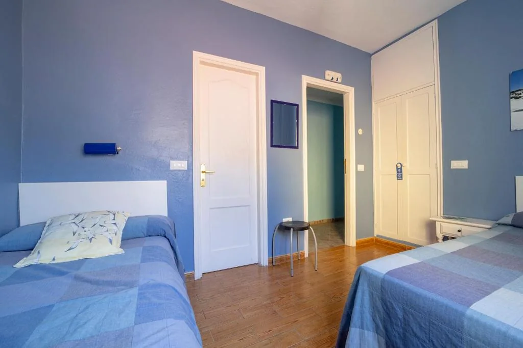 Habitación Doble - 2 camas — Pensión La Gaviota