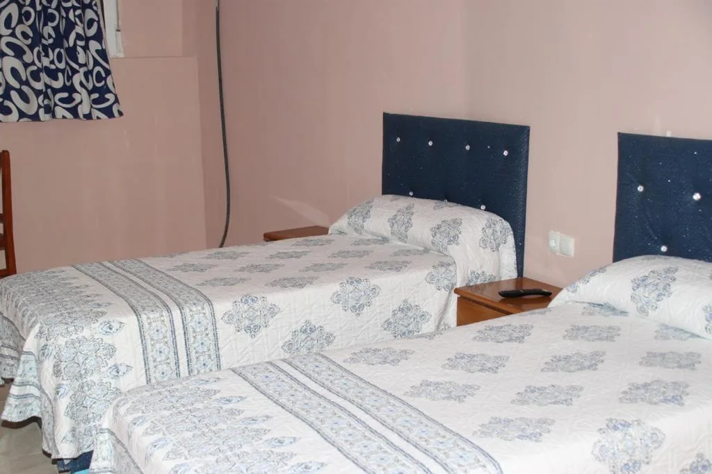 Standard-Doppelzimmer mit Gemeinschaftsbad — Pension La Lambra Azul