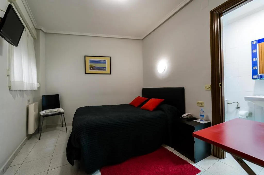 Quarto Individual — Pensión La Mar