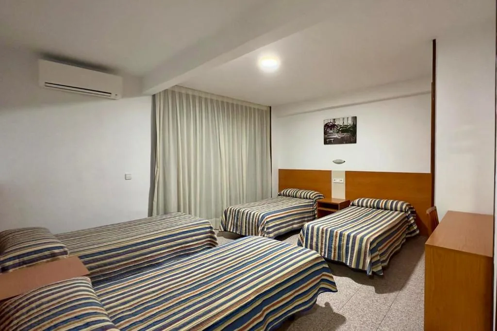 4人部屋 — Pensión La Orozca Benidorm