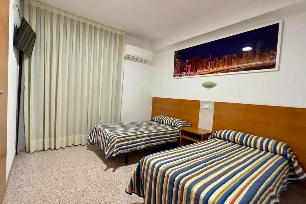 ツインルーム — Pensión La Orozca Benidorm