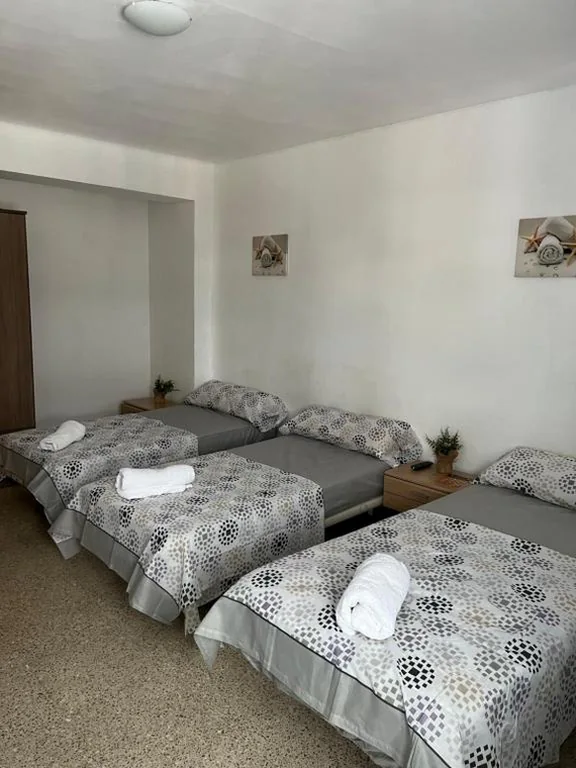 Dreibettzimmer — pensión La Parada