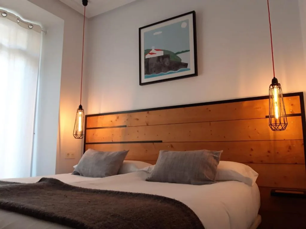 Doppelzimmer mit Balkon — Pensión La Perla