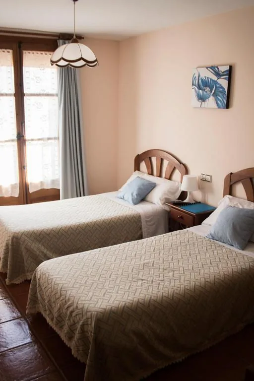 Zweibettzimmer — Pension Las Cuevas de Cañart