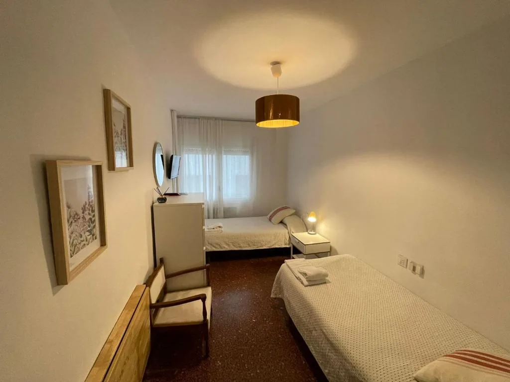 Habitación Doble — Pensión las Hojas