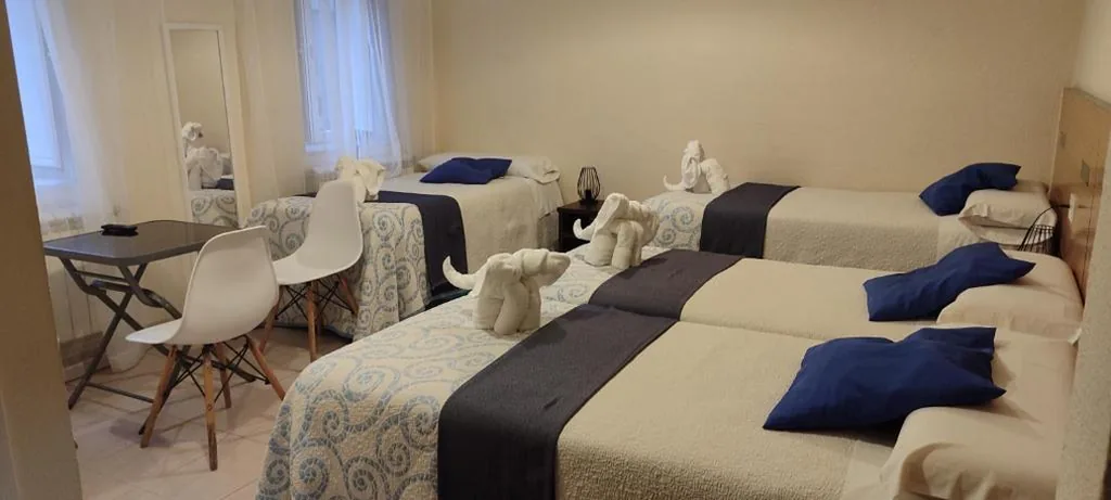 Gemischtes Mehrbettzimmer — Pensión Mar
