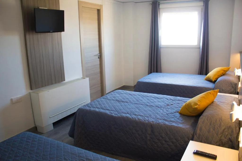 Habitación Estándar - 1 cama grande — Pensión Mariola