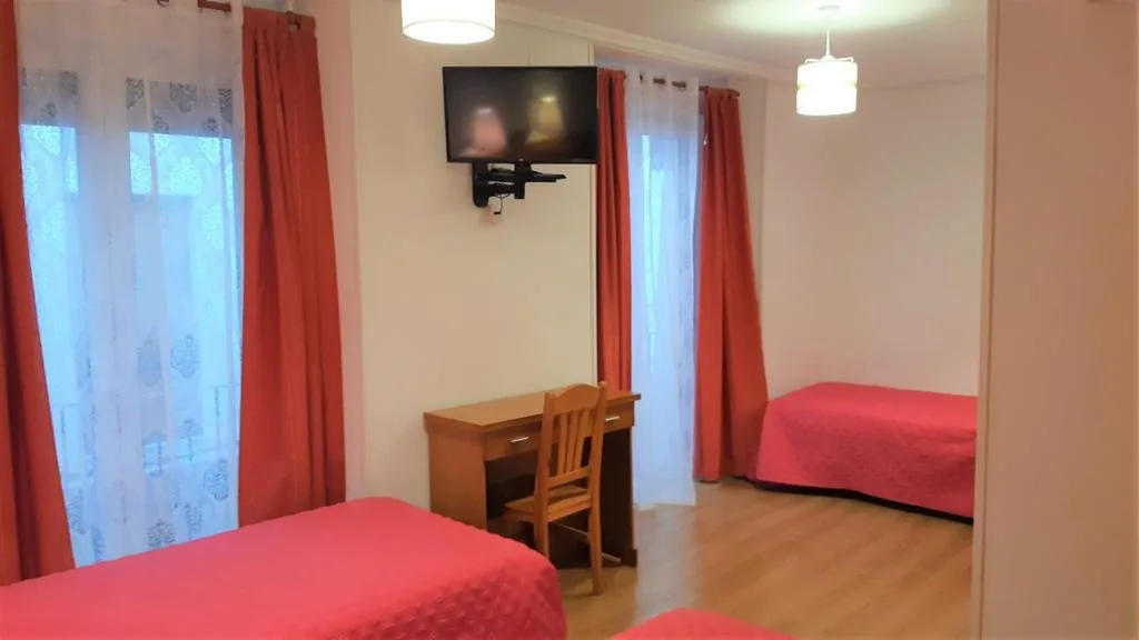 Camera tripla con bagno privato — Pensión Martín