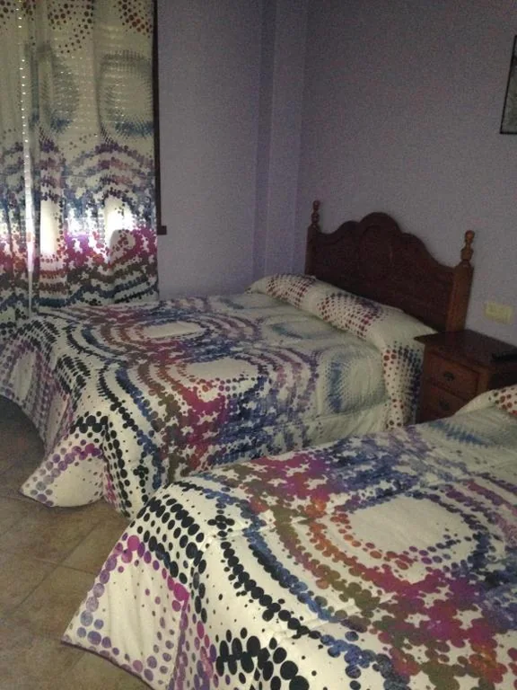 Camera con letto matrimoniale — Pension Meson Paz
