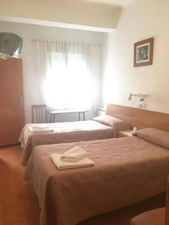 Camera matrimoniale — PENSION MIRAFLORES