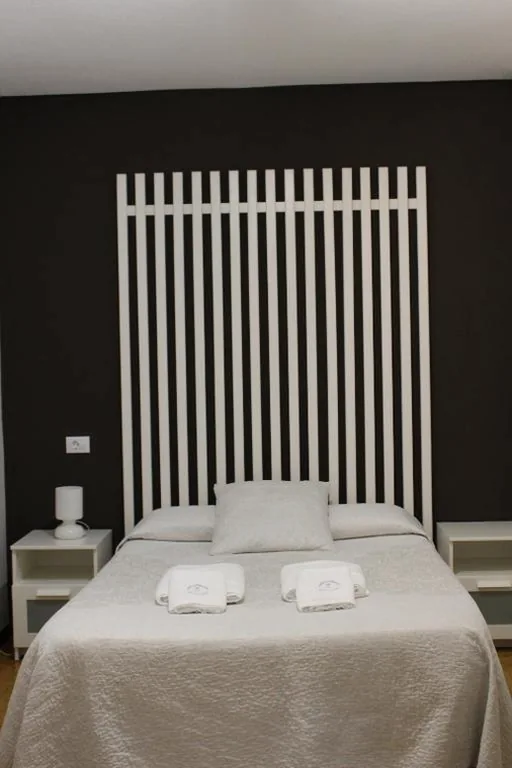 Habitación Doble con baño privado — Pensión NAVIA A Pontenova