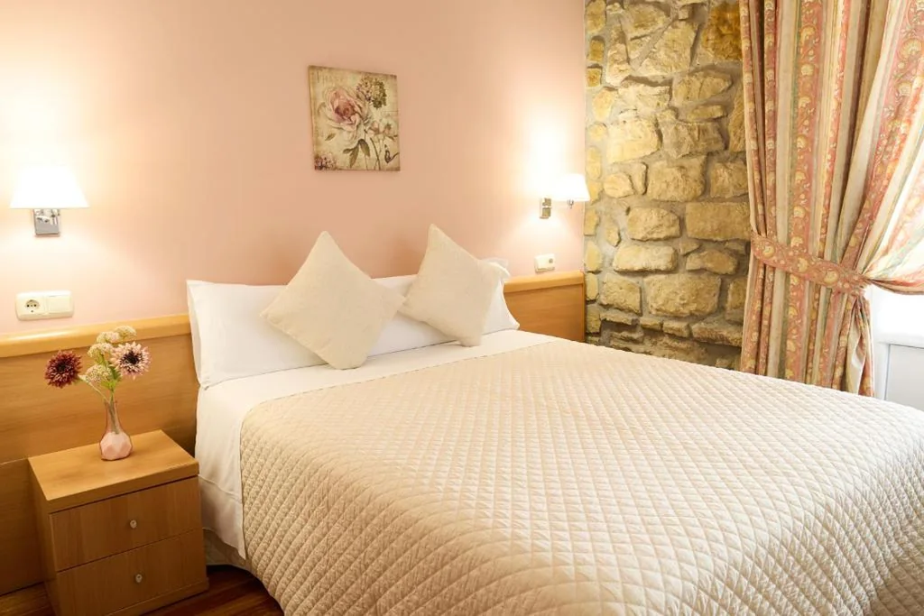Chambre Double — Pensión Nuevas Artes