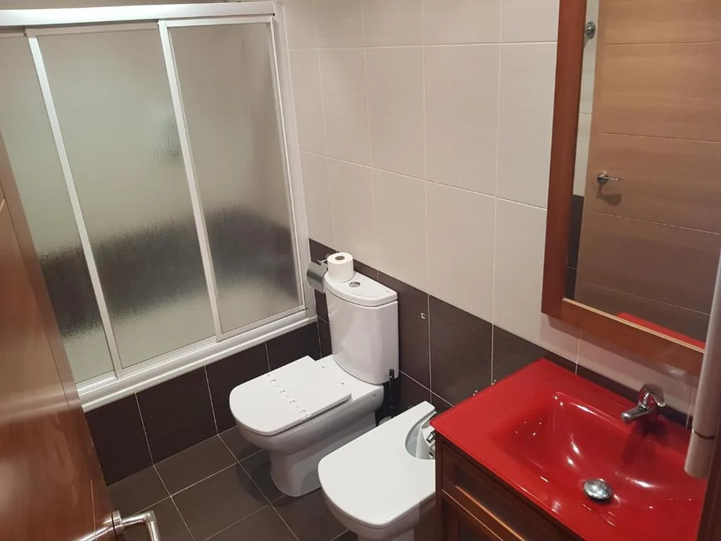Camera familiare con bagno privato — Pension Orois