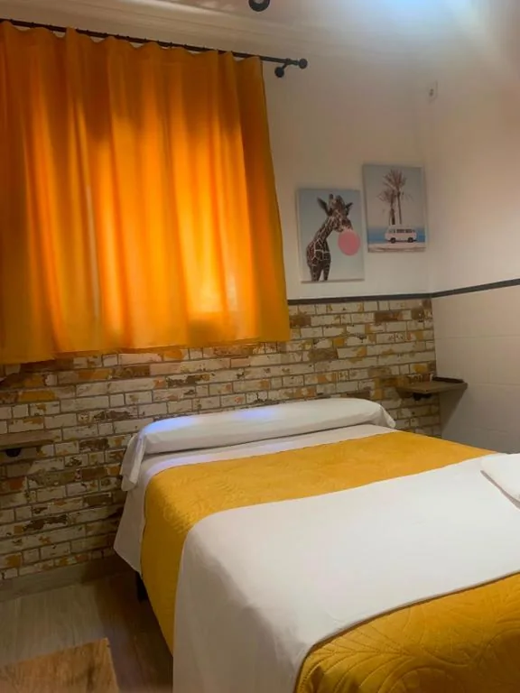 Chambre double avec salle de bains commune — Pensión Pinilla