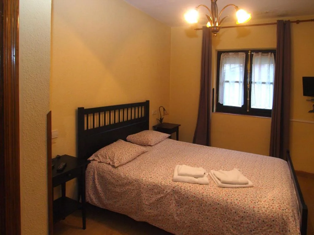 Apartment — Pensión Plaza del Ayuntamiento