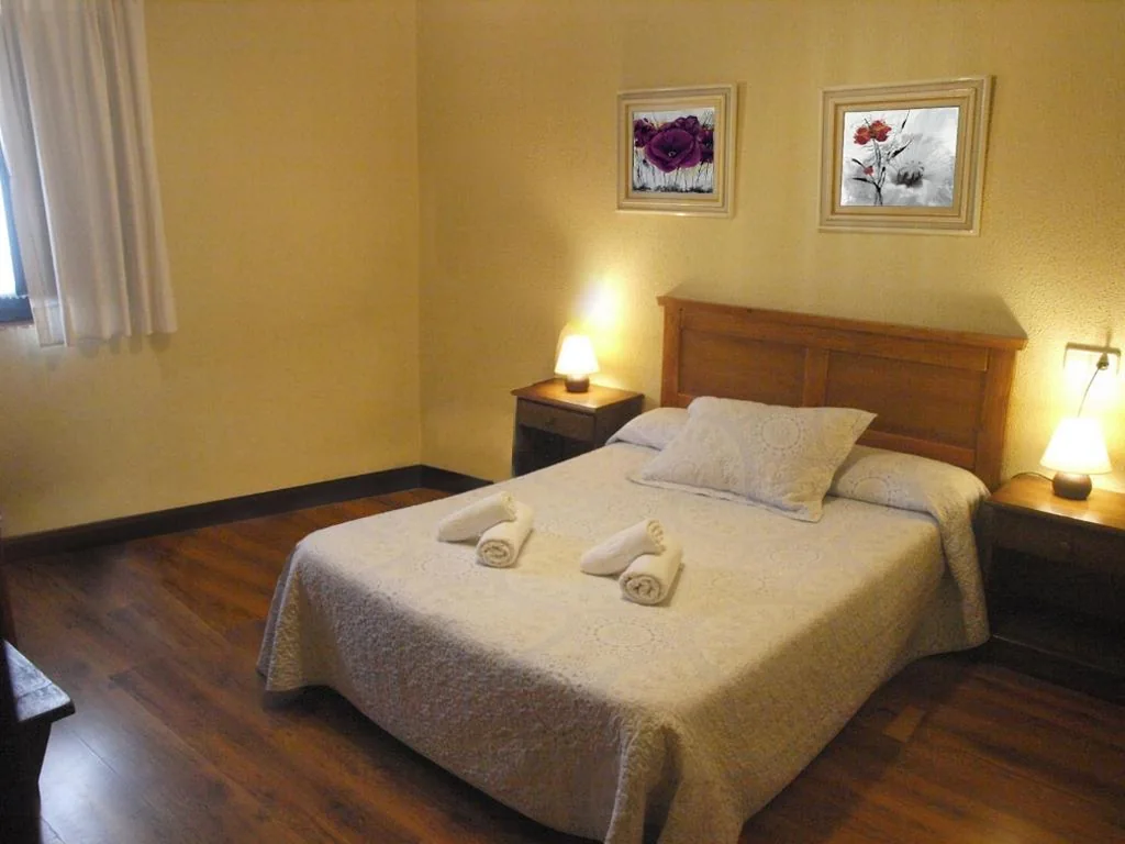 Double Room — Pensión Plaza del Ayuntamiento