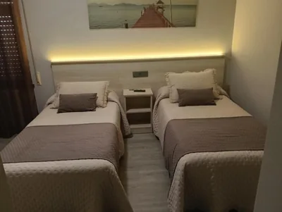 Pensión Plaza — Foto 10