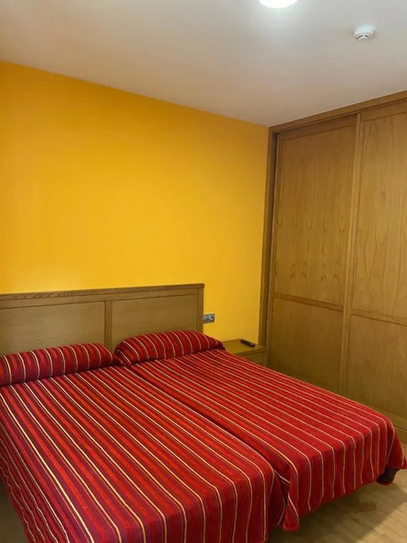 Habitación Doble adaptada para personas con movilidad reducida — Pensión Pousada Chiquitin