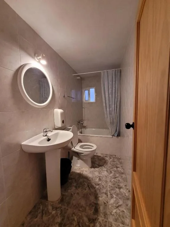 Camera doppia con bagno privato esterno — Pensión Pradera