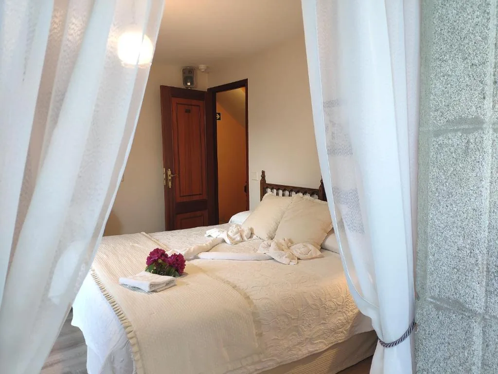 Habitación Doble con baño privado externo - 1 o 2 camas — Pensión Pura