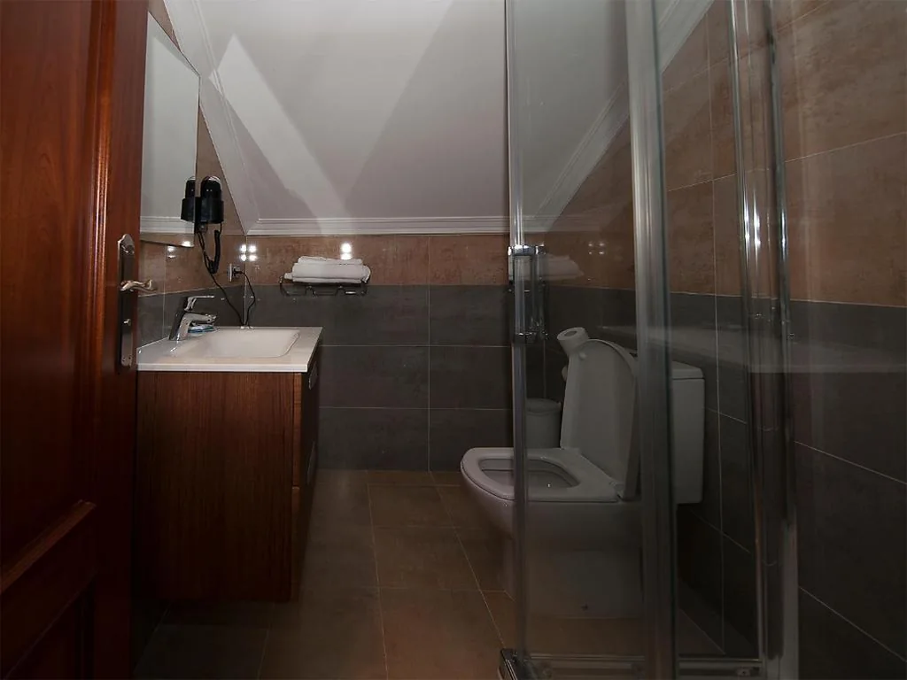 Single Room — Pensión Residencia A Cruzán