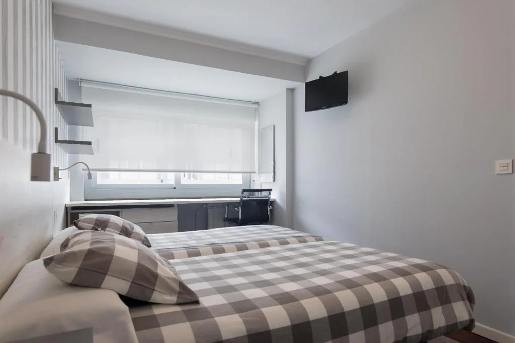 Twin Room — Pension Residencia F&F