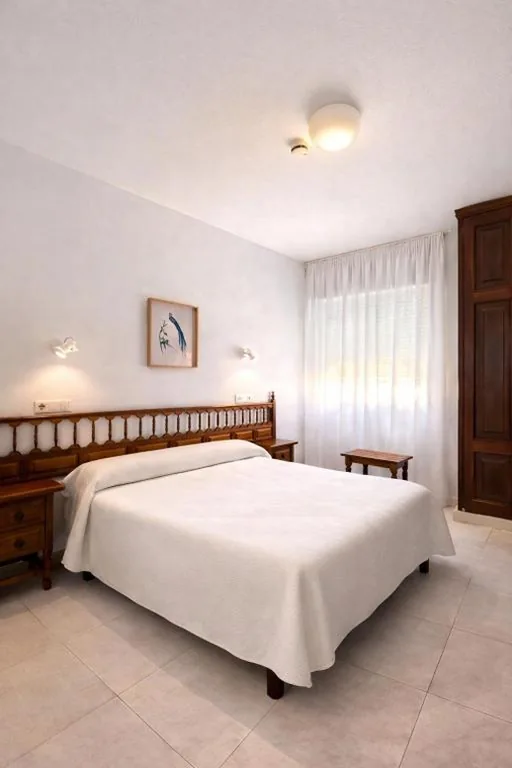 Habitación Doble con baño privado — Pensión Rey