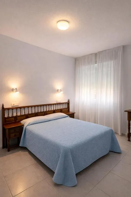 Habitación Doble con baño privado — Pensión Rey