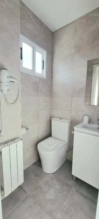 Habitación Doble con baño privado — Pensión San Antón