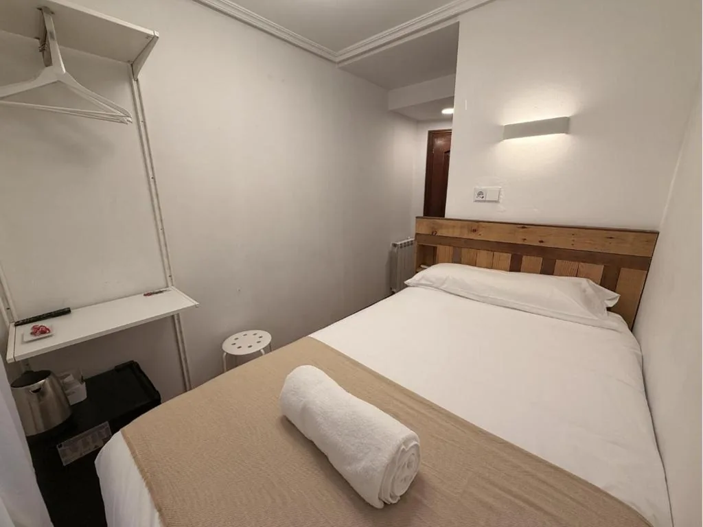 Quarto Individual — Pensión Santa Clara